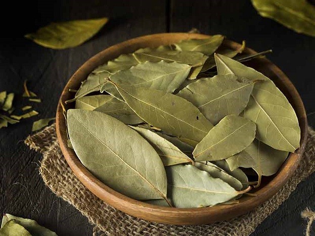 Bay leaves